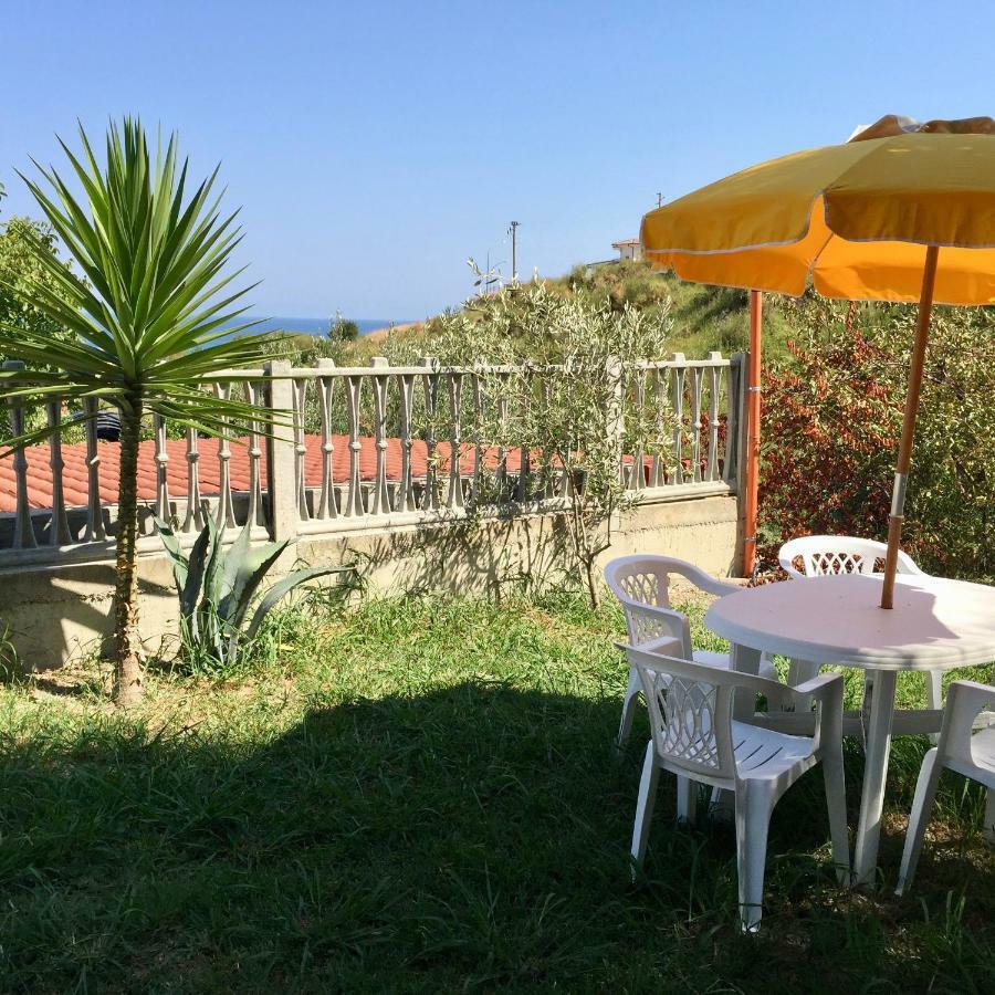 Tranquillo Appartamento Vista Mare Santa Caterina Dello Ionio Marina Exterior photo